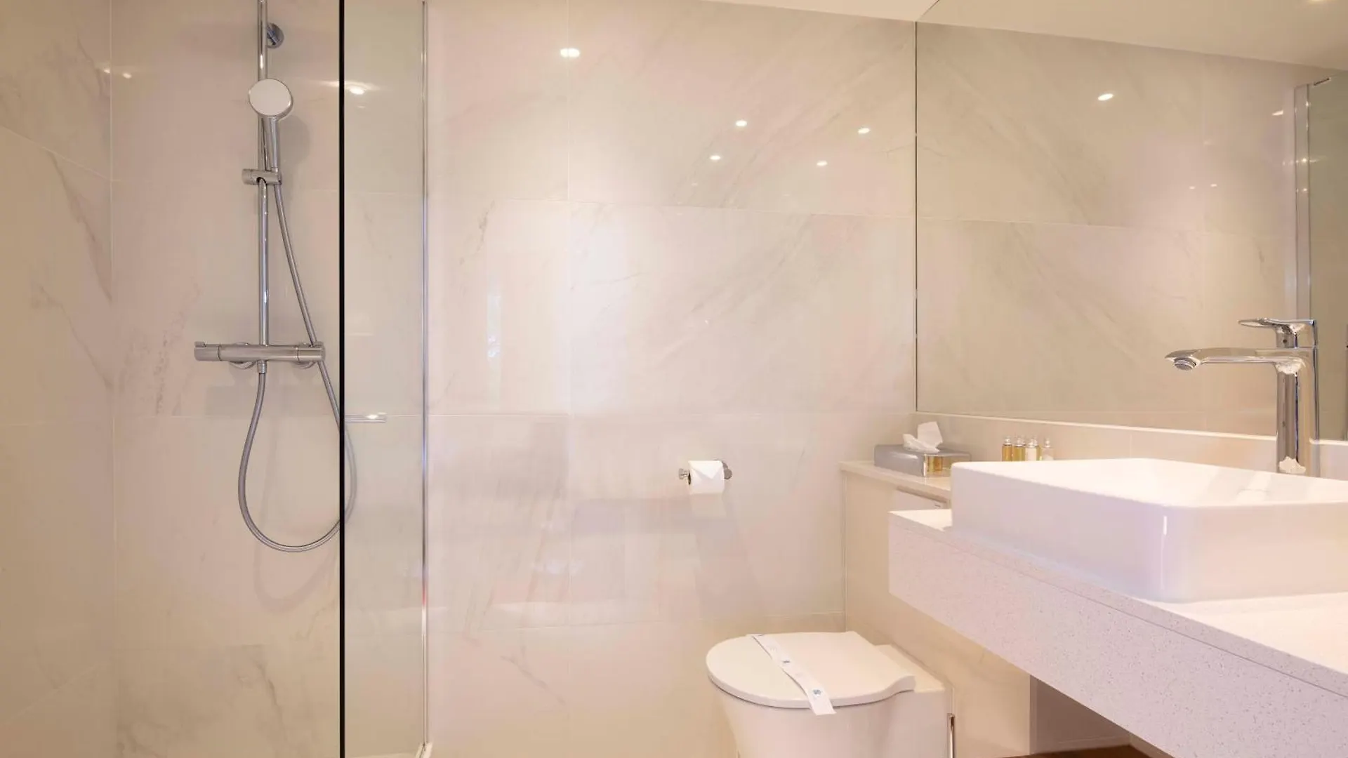 De Suede Saint Germain 4*
